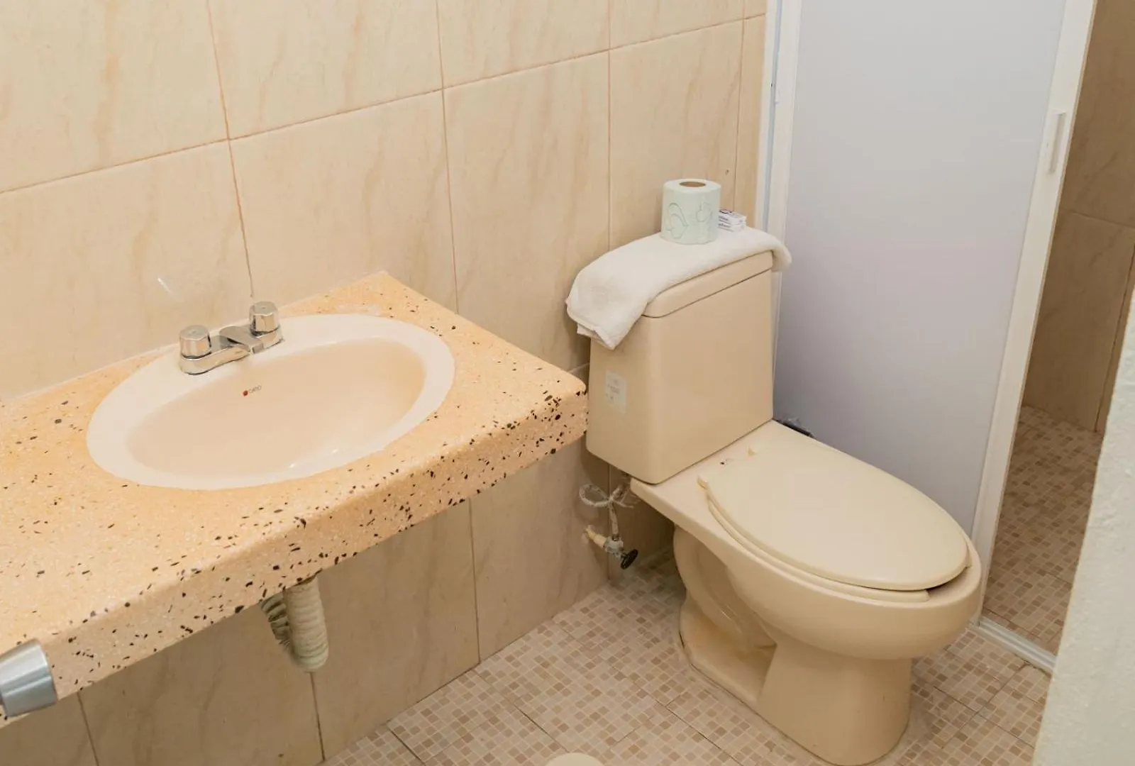 Hotel Las Palmas En Laurel Cancún